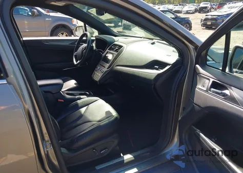 2016 Lincoln Mkc Premier z USA, uszkodzony, nr VIN 5LMCJ1D95GUJ12331